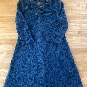 EUC Zuni’s dark green lace dress.